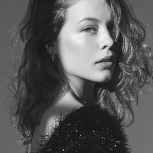 Paula Beer Naked Photos & Nude Video – Meet the hottest Celebrity Leaks X