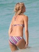 Elyse Taylor Hot Bikini Pictures