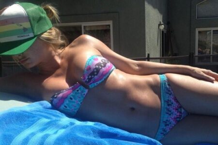 Sara Jean Underwood Bikini Twitter Hotness